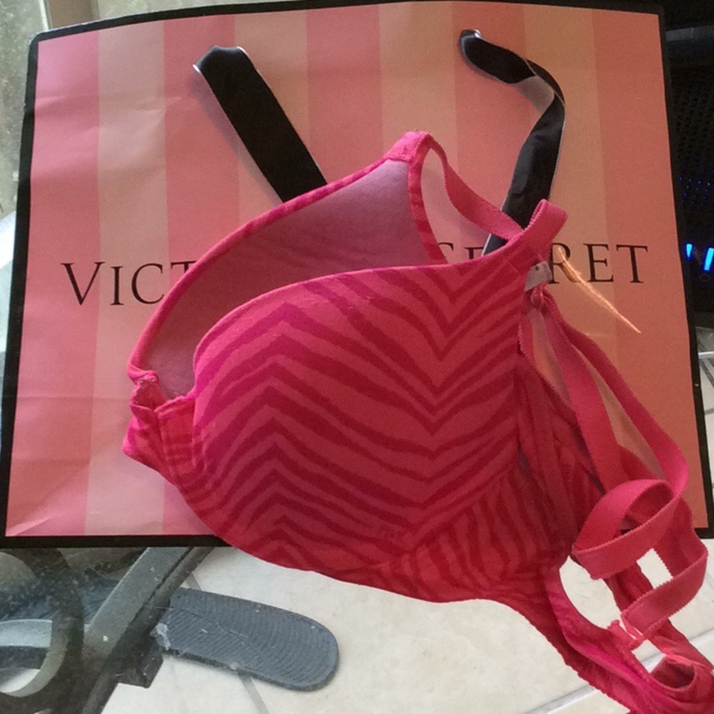 PINK bra
